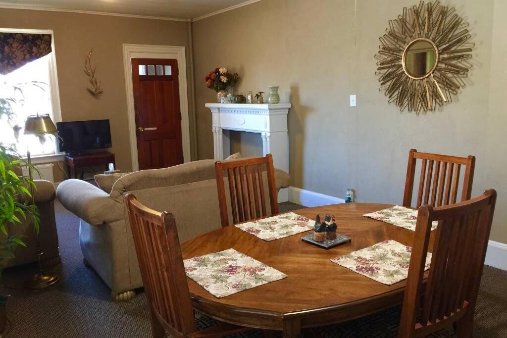 Great Gorge Guesthouse - Walk To The Falls, The Casino And All Downtown Restaurants - Across From The Aquarium Niagara Falls Exteriér fotografie