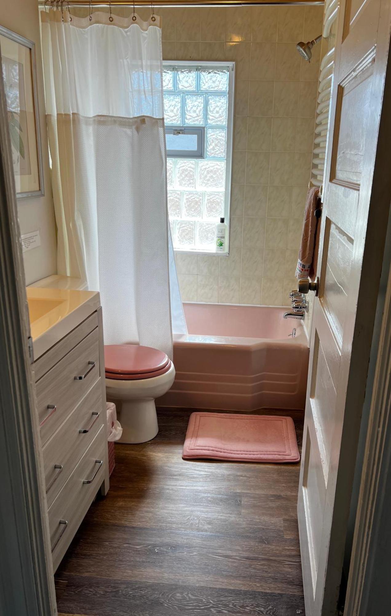 Great Gorge Guesthouse - Walk To The Falls, The Casino And All Downtown Restaurants - Across From The Aquarium Niagara Falls Exteriér fotografie